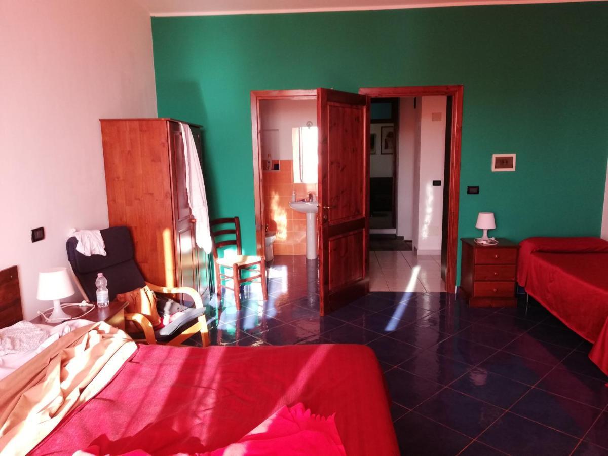 Bed& Breakfast Maredomus Hotel Milazzo Exterior photo